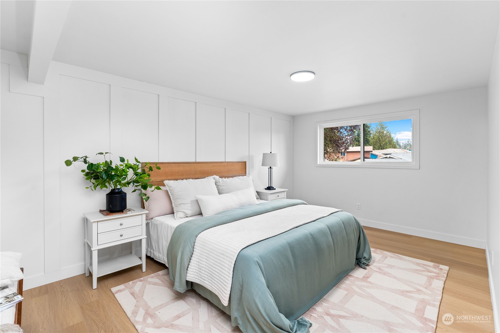 2422 Larlin Dr