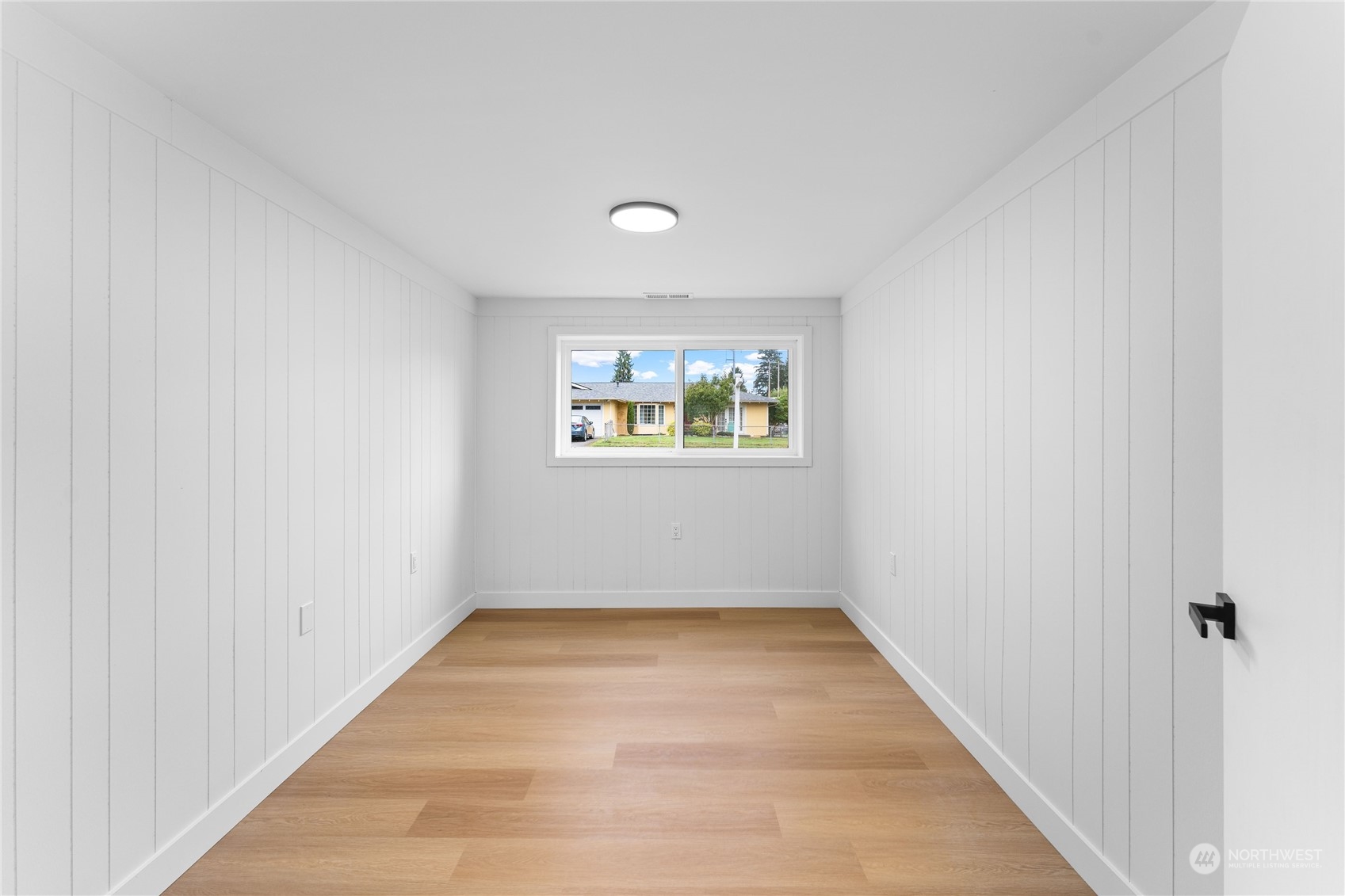 2422 Larlin Dr