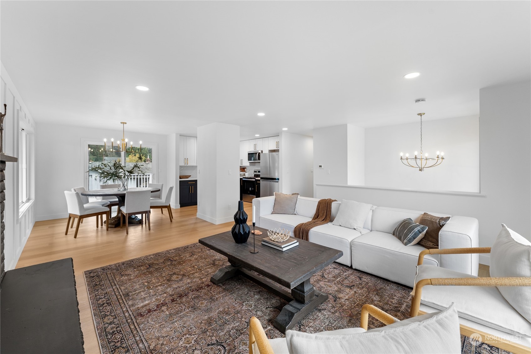 2422 Larlin Dr