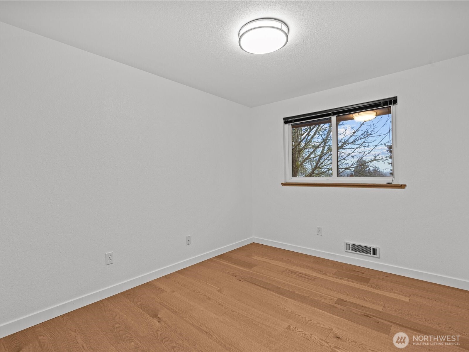 5505 93rd Drive SE