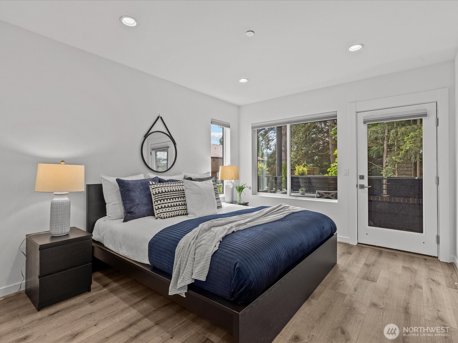15528 NE 15th Place Unit: 201
