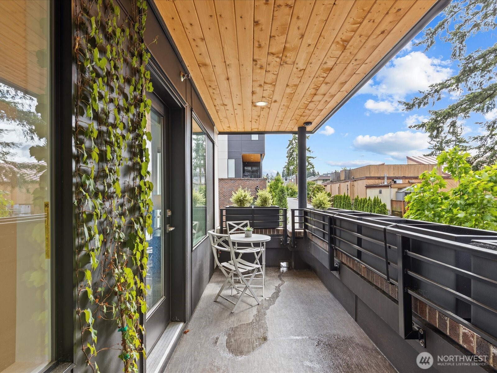 15528 NE 15th Place Unit: 201