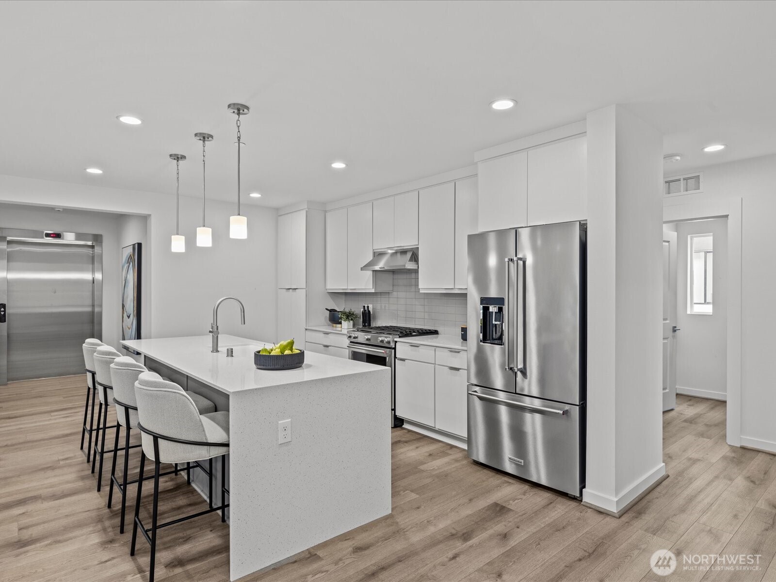 15528 NE 15th Place Unit: 201