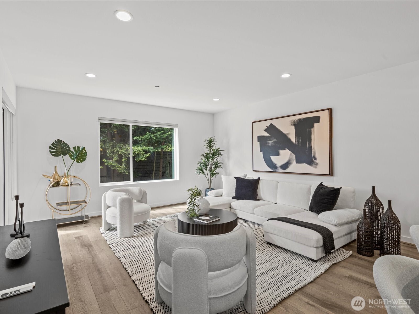 15528 NE 15th Place Unit: 201
