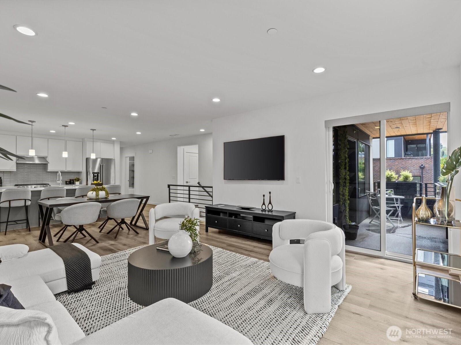 15528 NE 15th Place Unit: 201