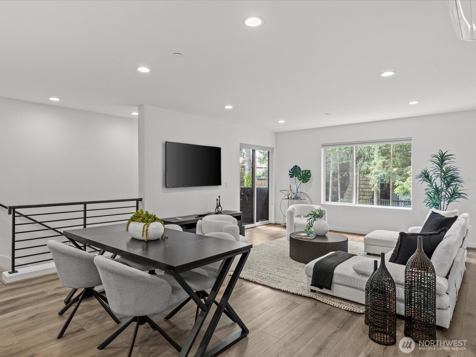 15528 NE 15th Place Unit: 201