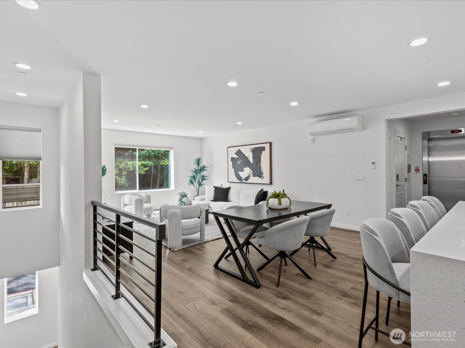 15528 NE 15th Place Unit: 201