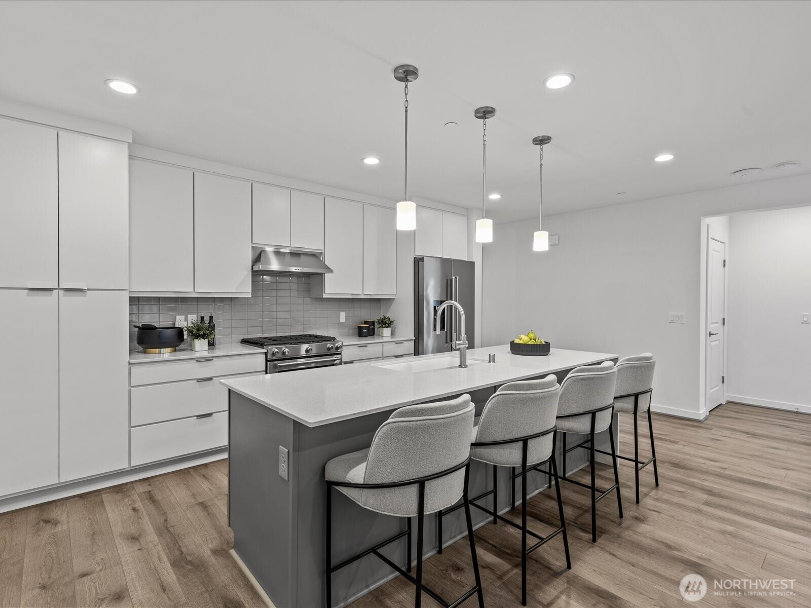 15528 NE 15th Place Unit: 201