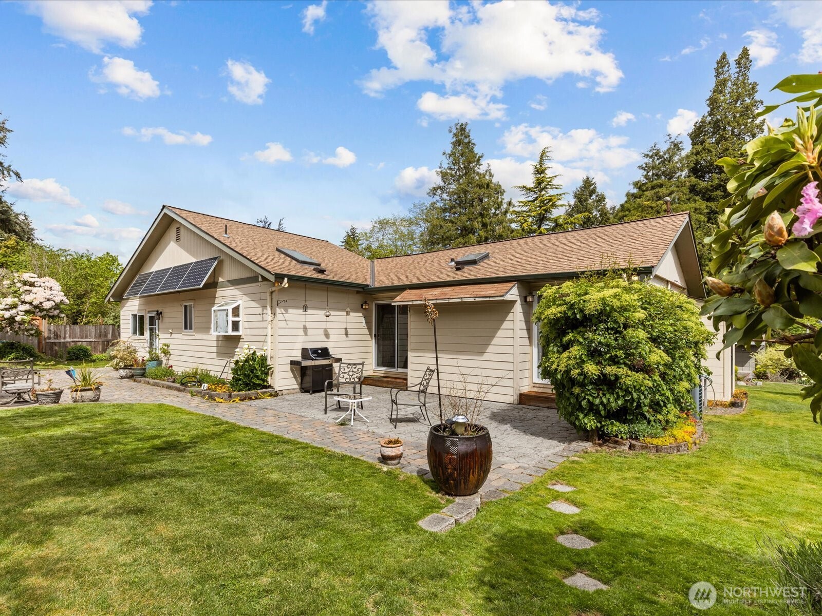 6413 NE 196th Street