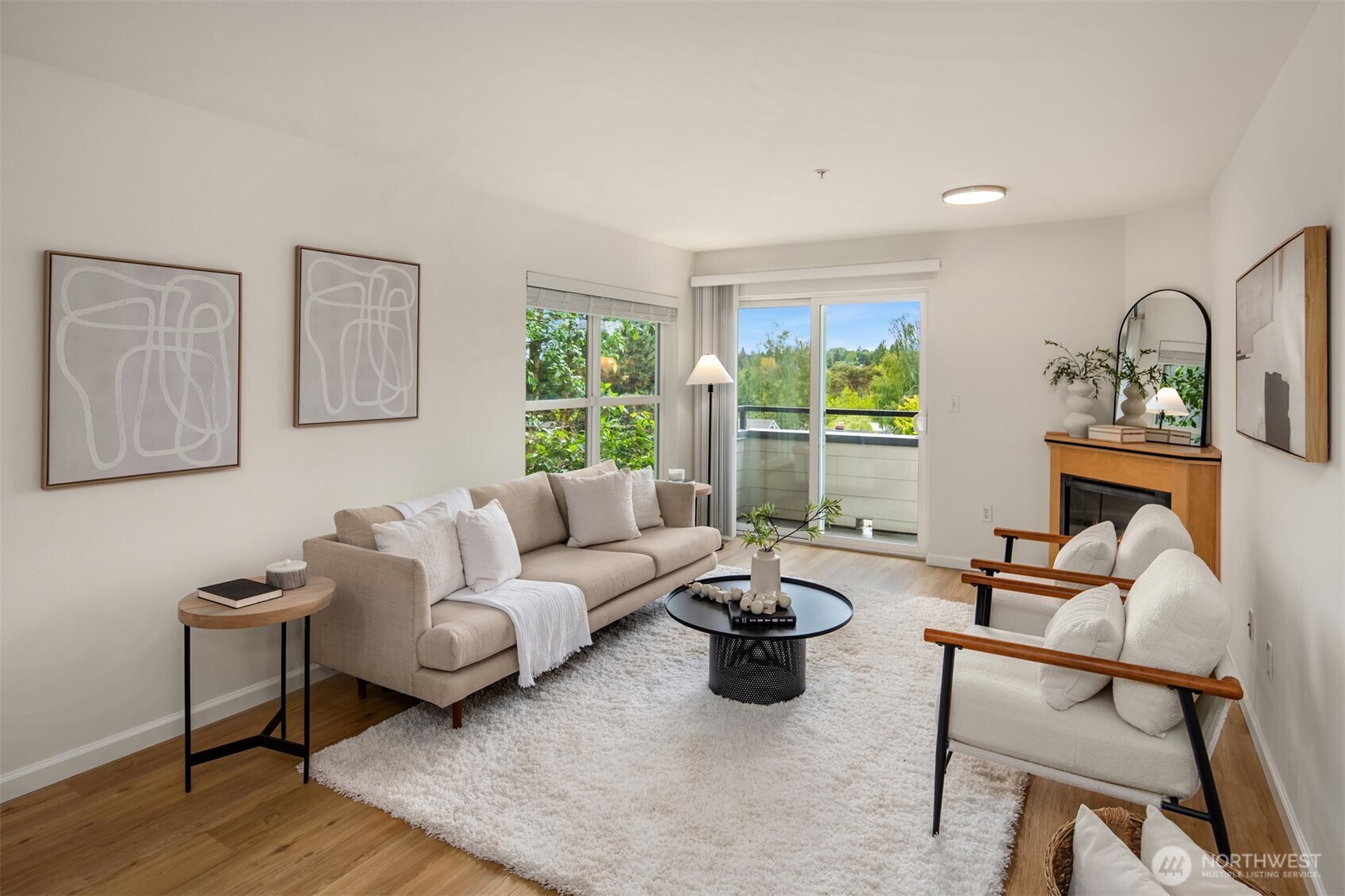 9057 Greenwood Avenue N Unit: 201
