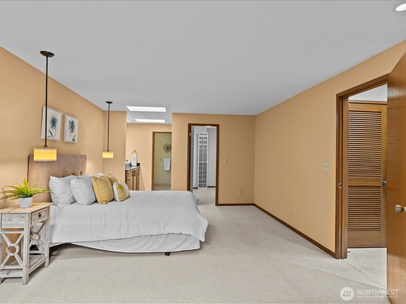 15000 Village Green Drive Unit: 19