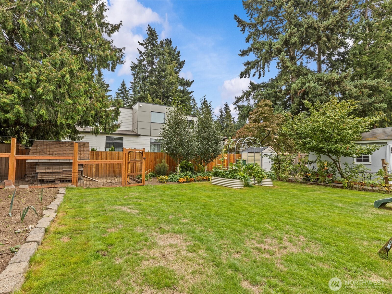 6202 120th Avenue NE