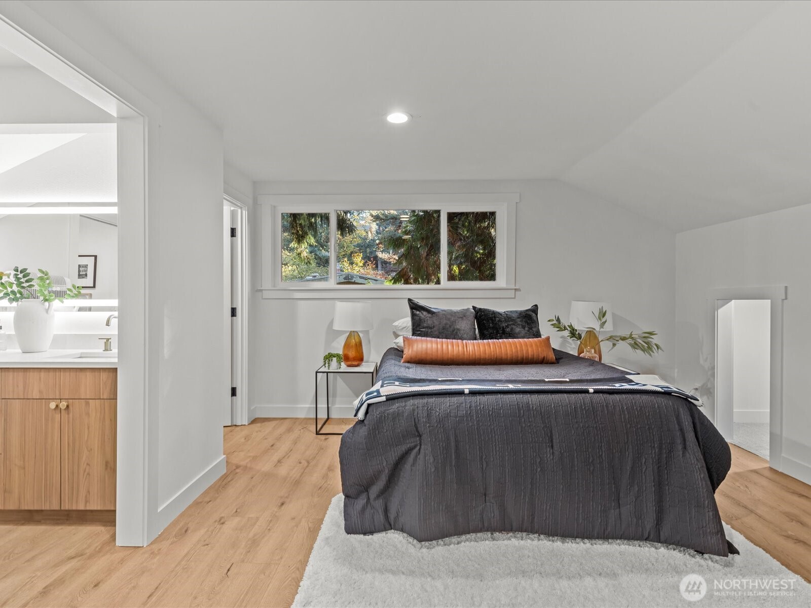 19104 17th Avenue NW