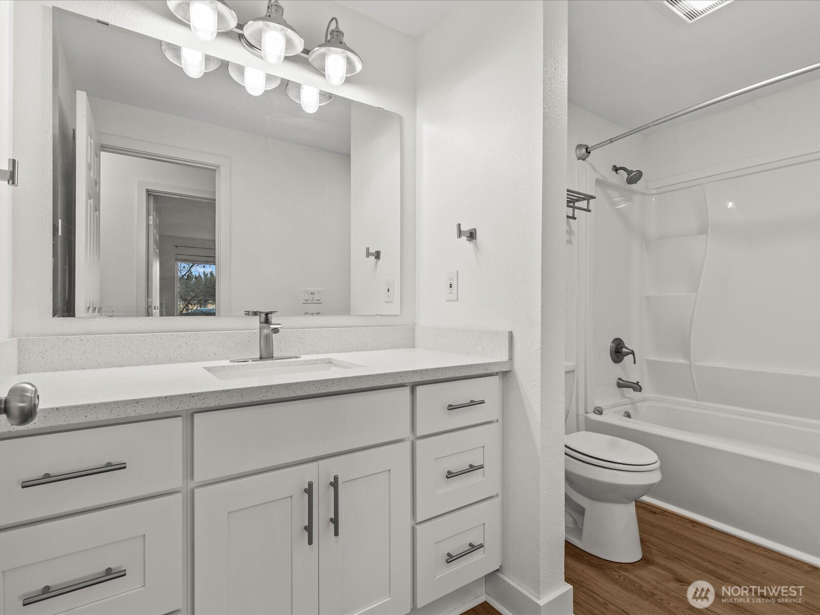 14334 126th Avenue NE Unit: B202