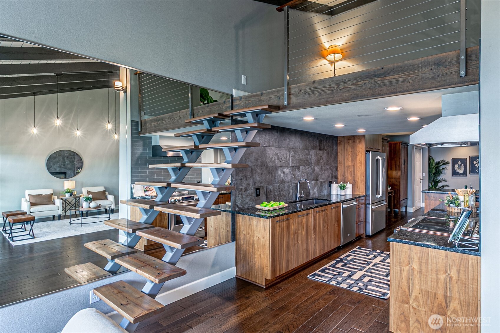525 Broadway Unit: 408