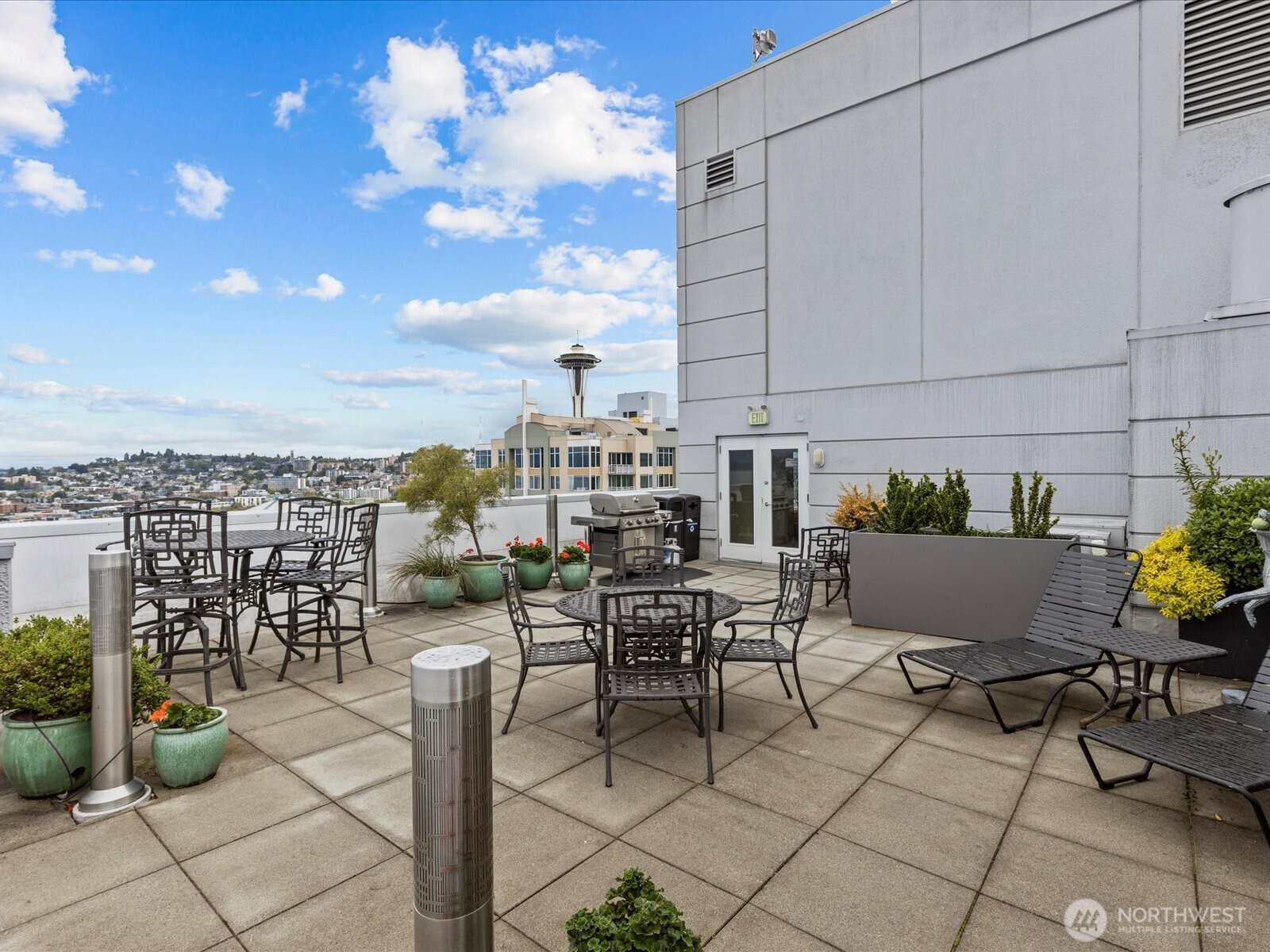 121 Vine Street Unit: 601