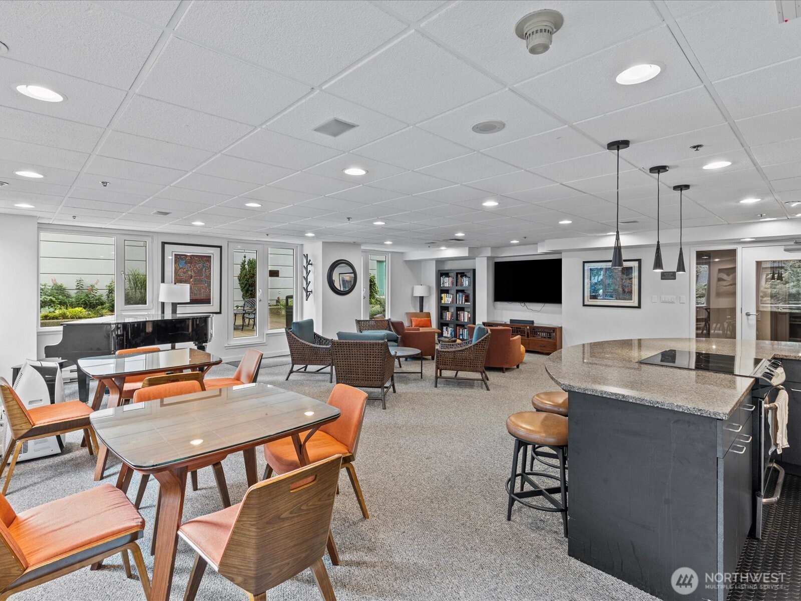 121 Vine Street Unit: 601