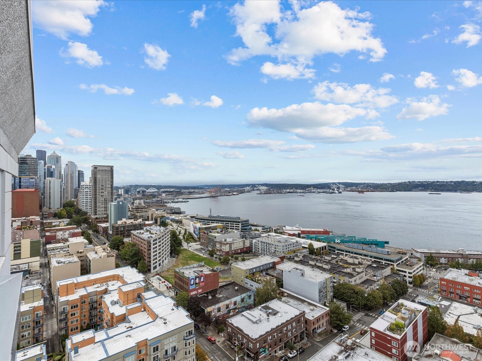 121 Vine Street Unit: 601