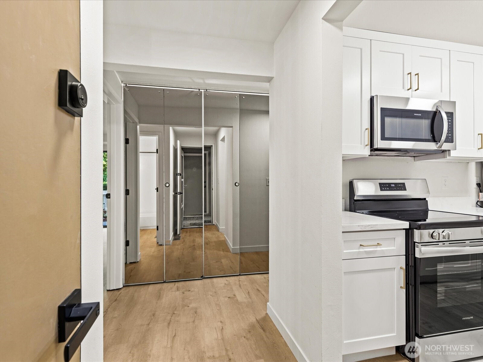 9905 NE 124th Street Unit: 703