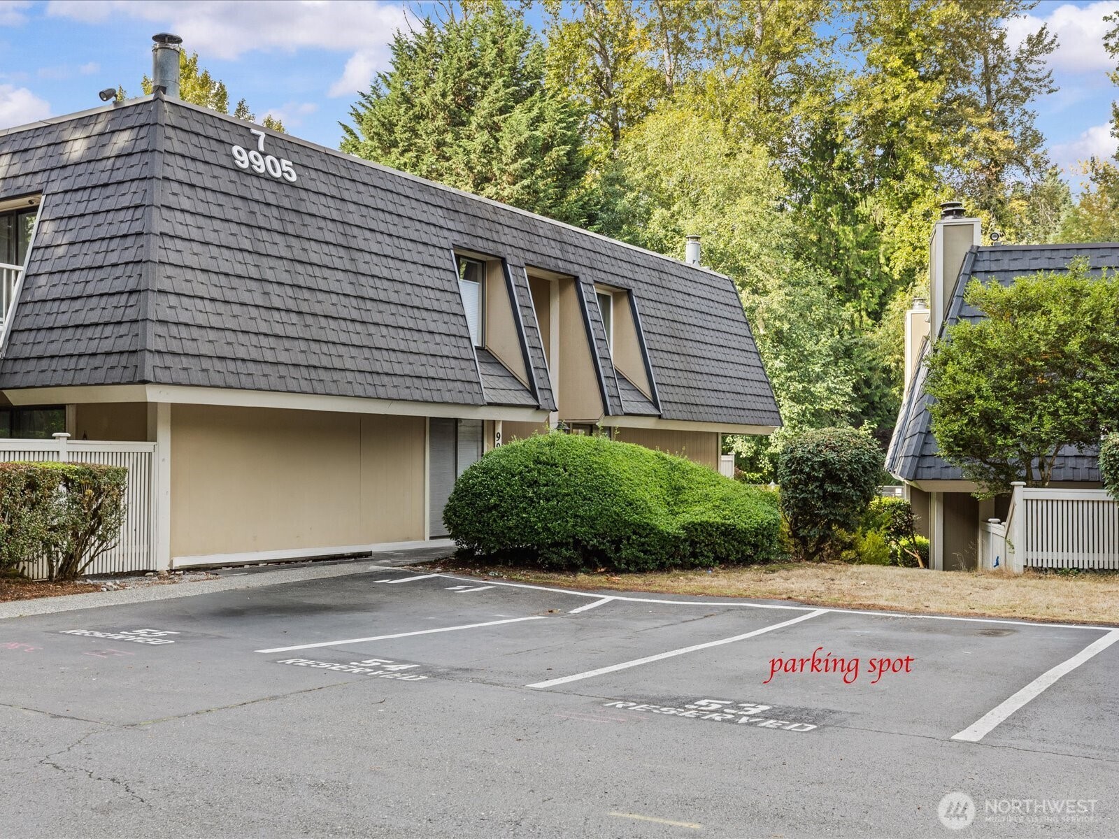 9905 NE 124th Street Unit: 703