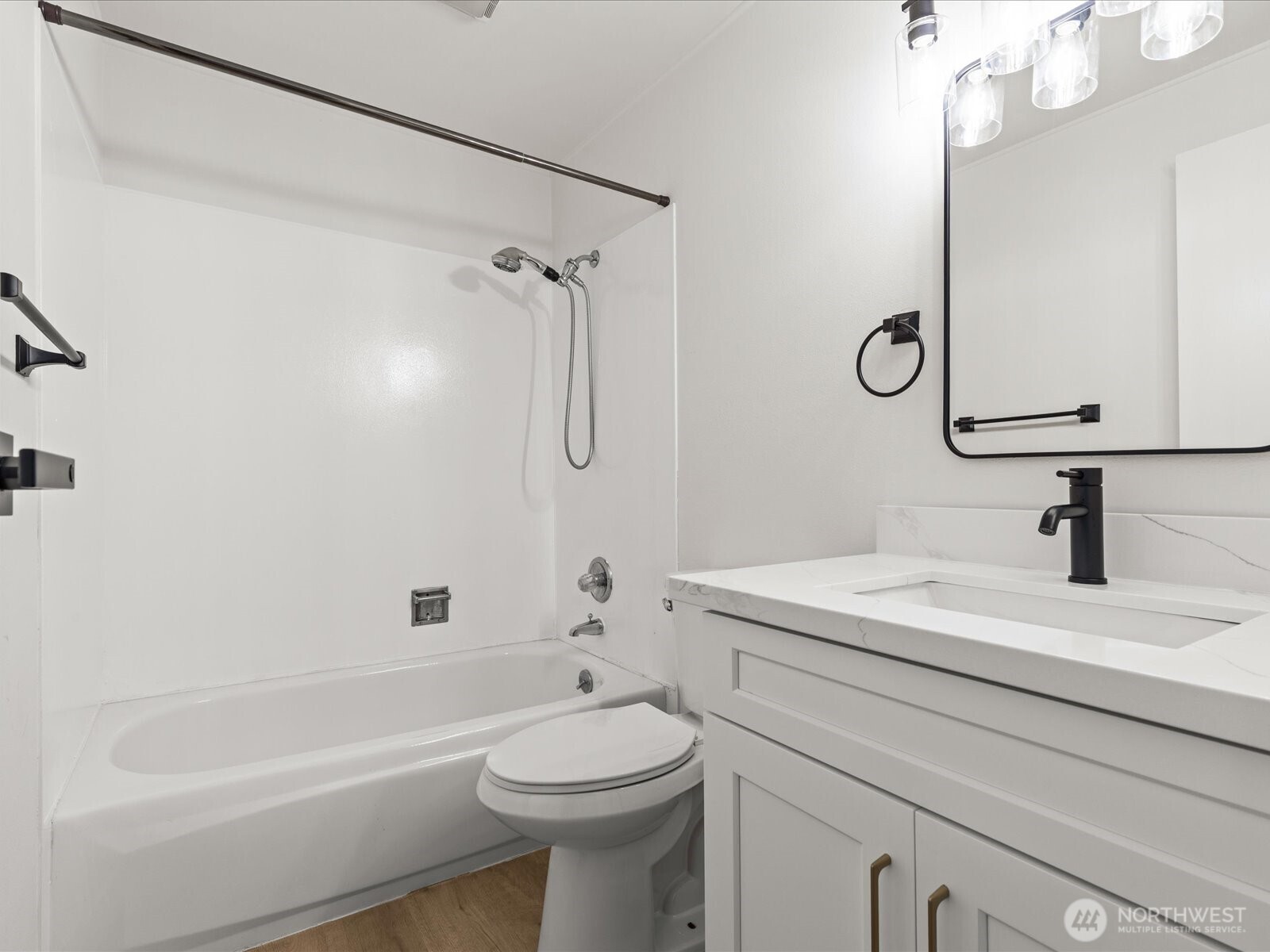 9905 NE 124th Street Unit: 703