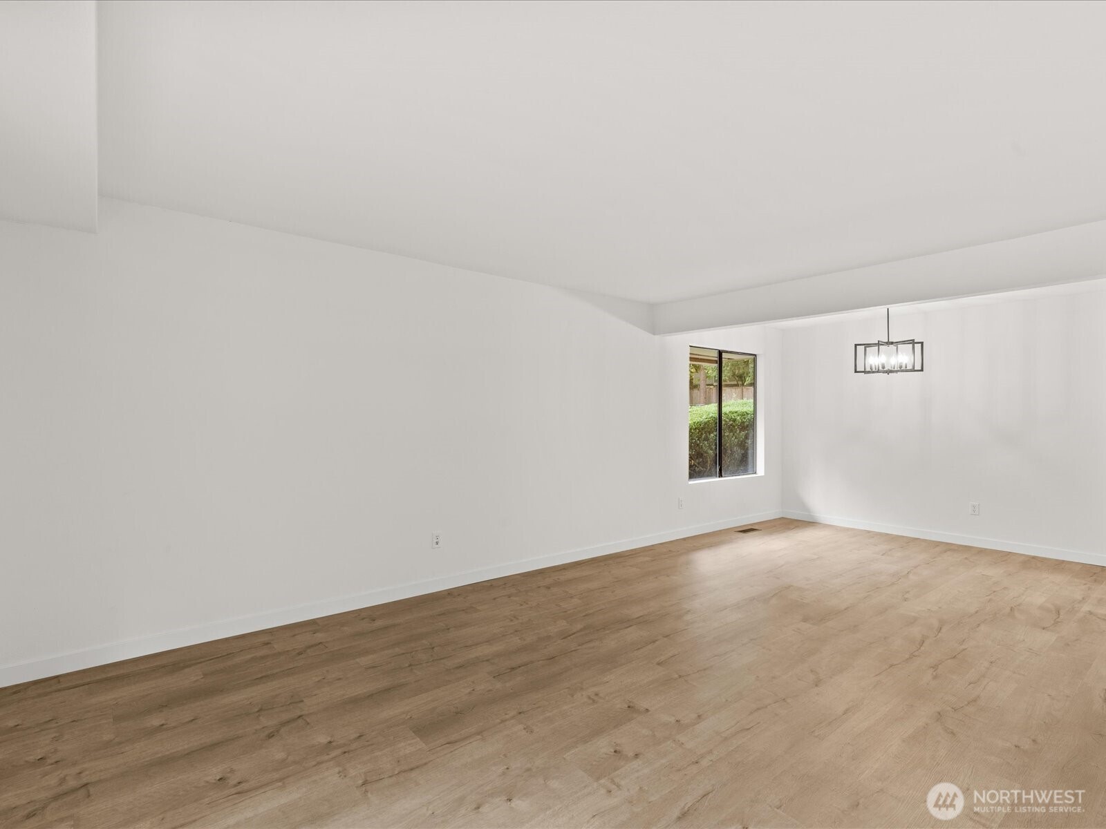 9905 NE 124th Street Unit: 703