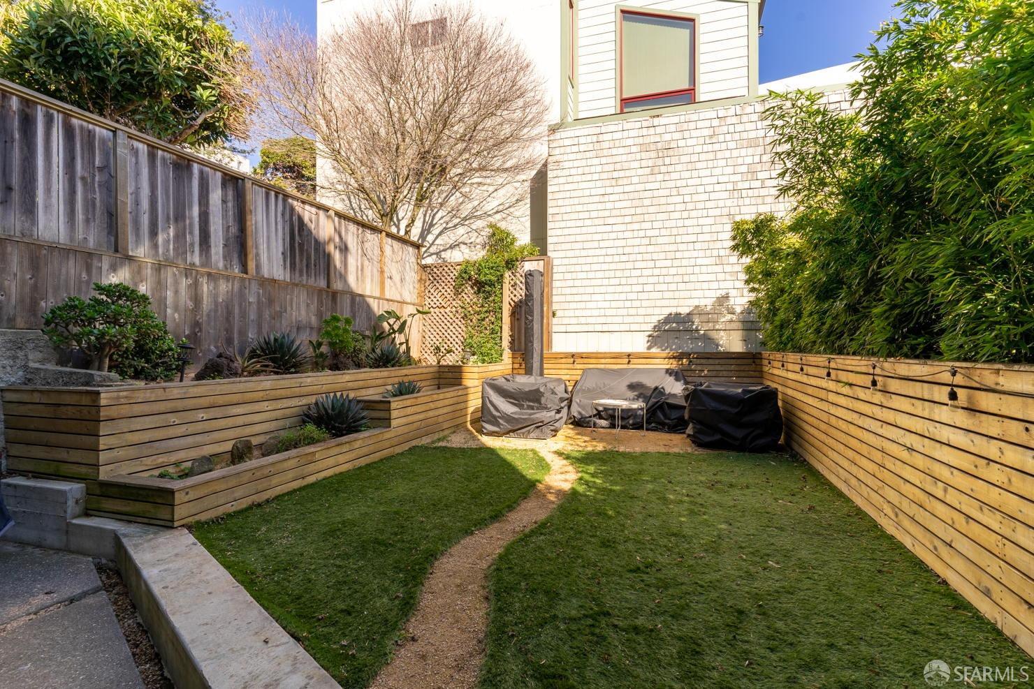 138 Lower Terrace