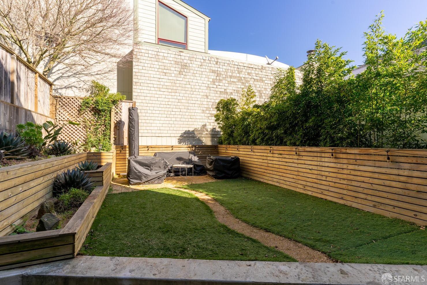 138 Lower Terrace