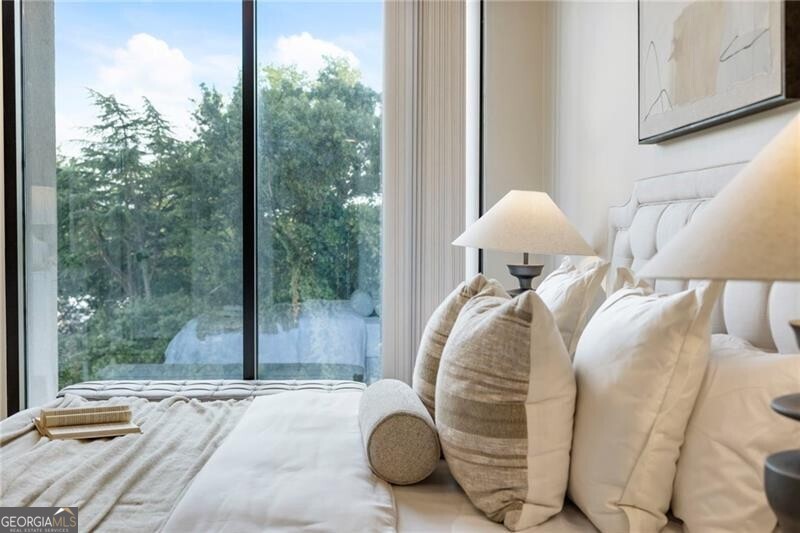 2233 Peachtree Road NE # 503