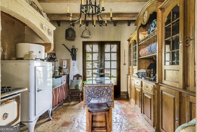 2100 West Wesley Road