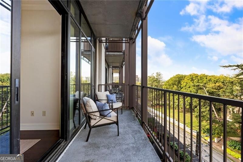 2233 Peachtree Road NE # 503