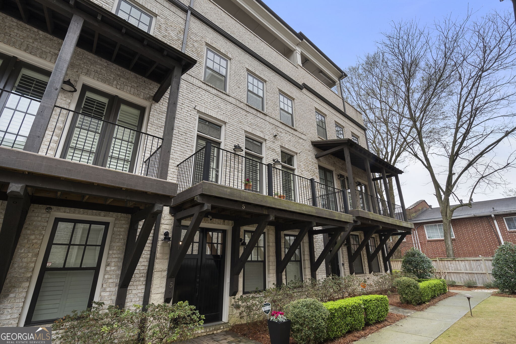 18 Peachtree Avenue # 5