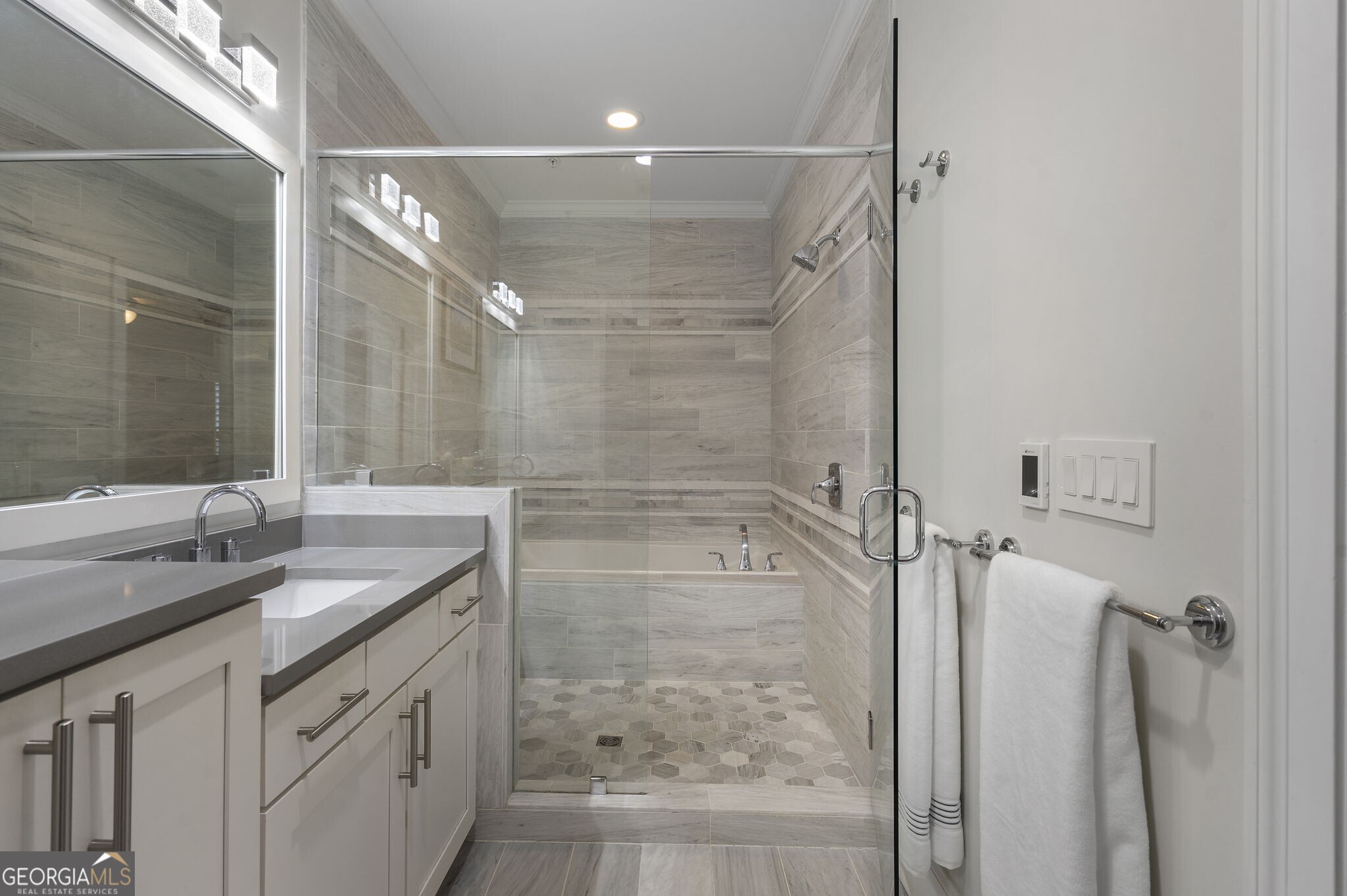 18 Peachtree Avenue # 5