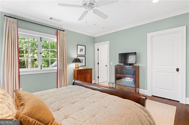 2591 Hyde Manor Drive NW