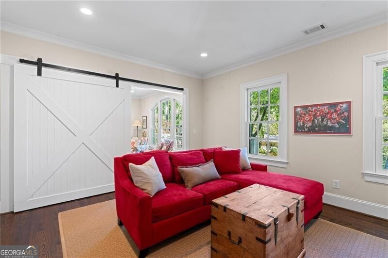 2591 Hyde Manor Drive NW