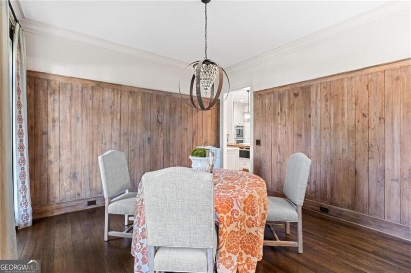 2591 Hyde Manor Drive NW