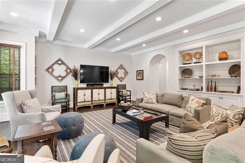 2591 Hyde Manor Drive NW