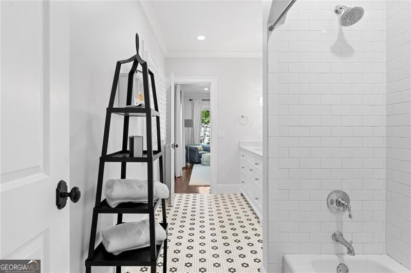 2591 Hyde Manor Drive NW