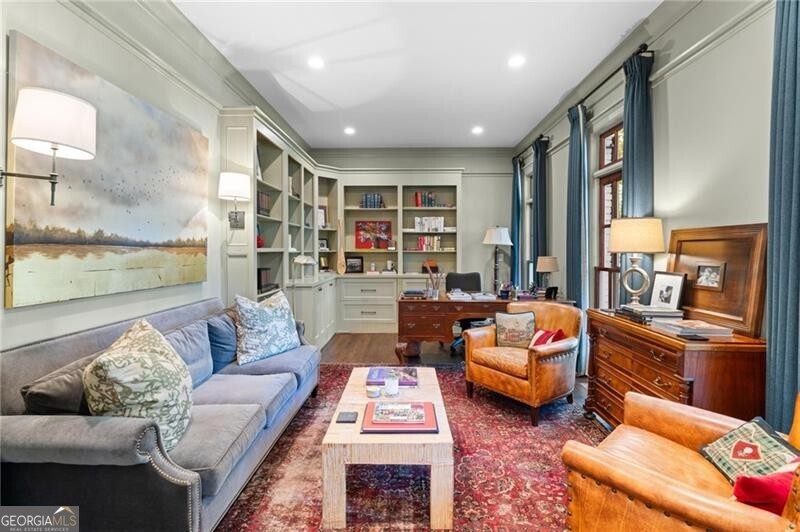 2591 Hyde Manor Drive NW