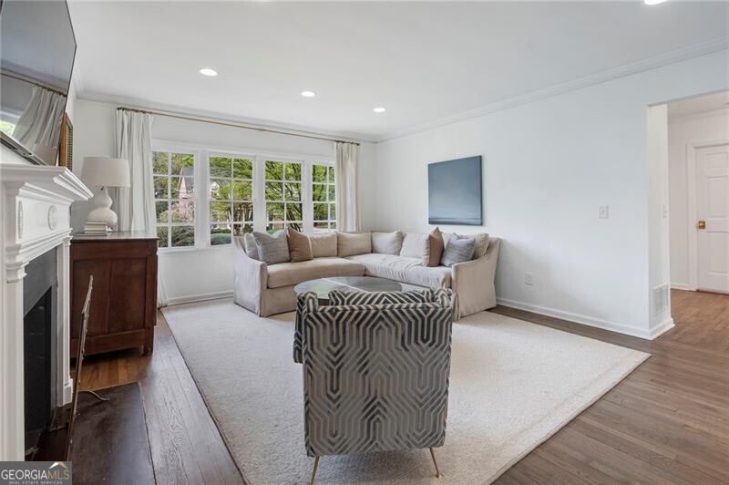 951 Northcliffe Drive NW