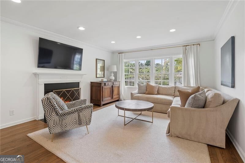 951 Northcliffe Drive NW