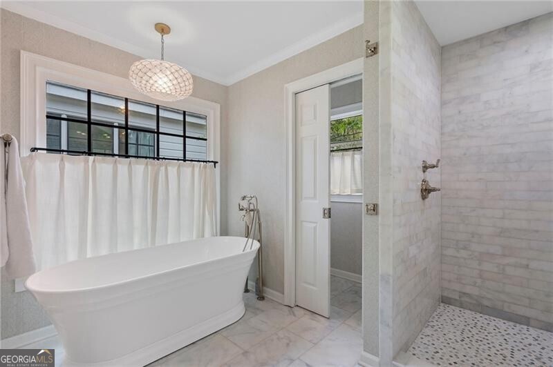 951 Northcliffe Drive NW