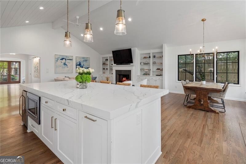 951 Northcliffe Drive NW