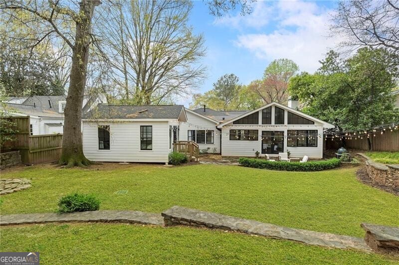 951 Northcliffe Drive NW