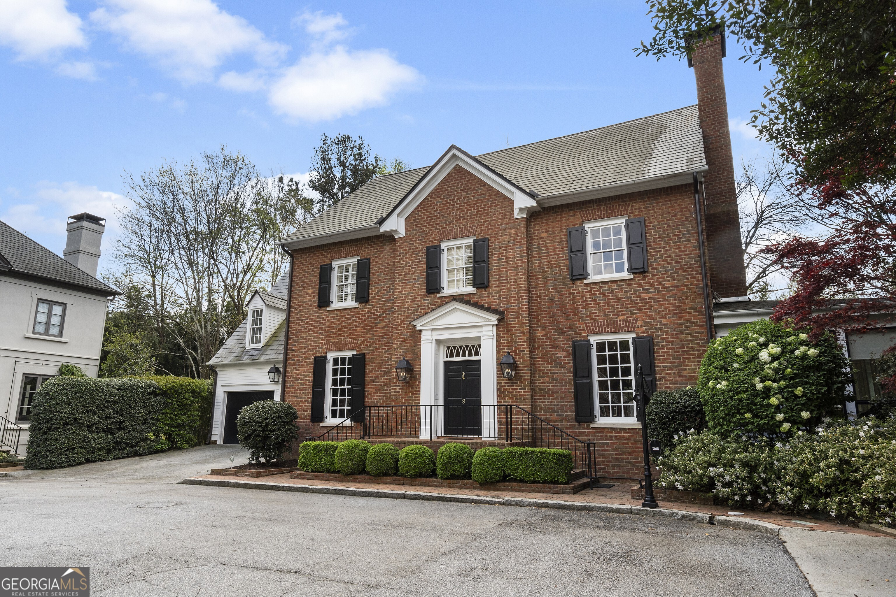 9 Nacoochee Place NW