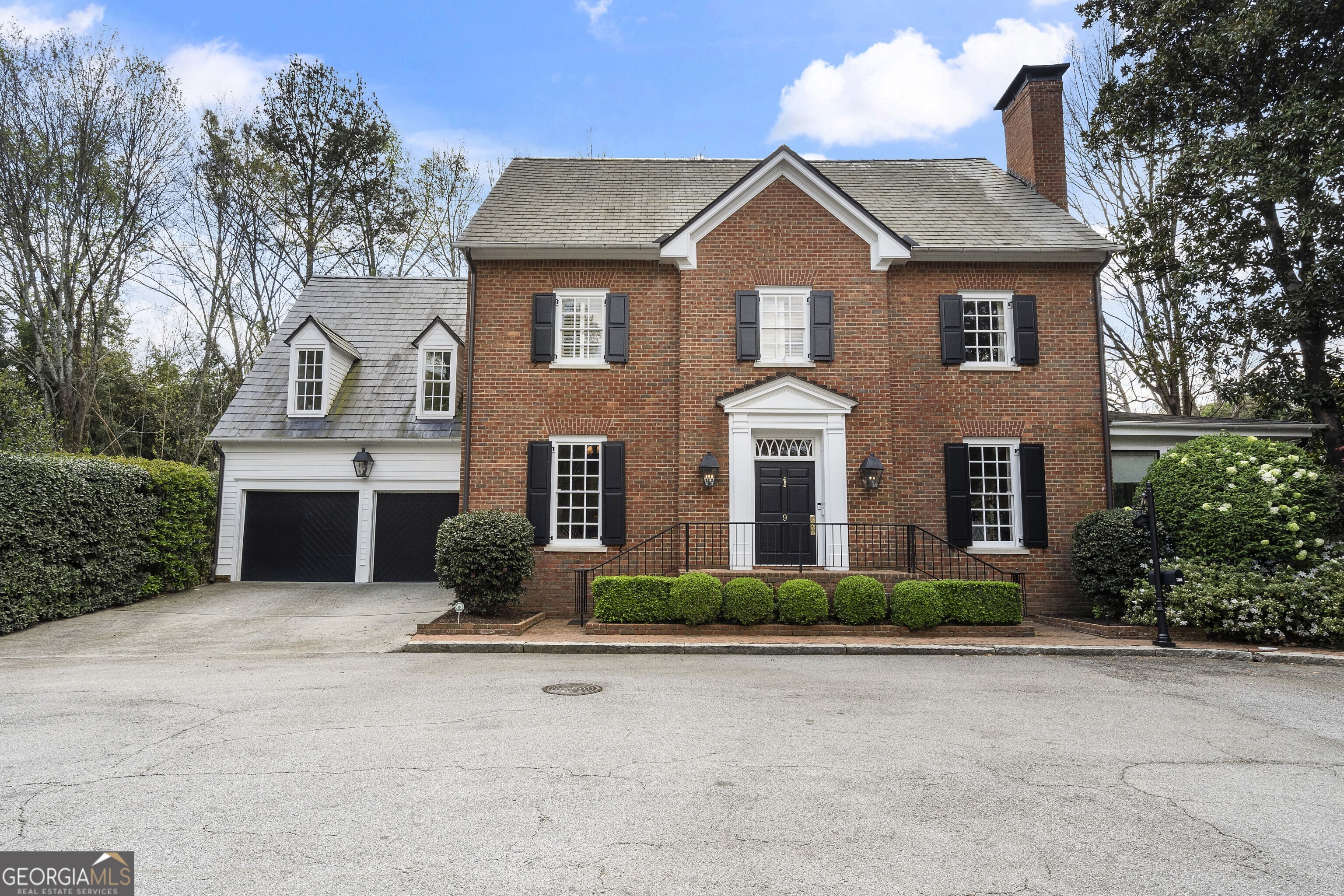 9 Nacoochee Place NW