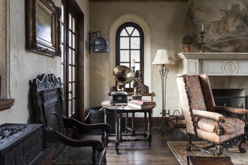 2100 West Wesley Road