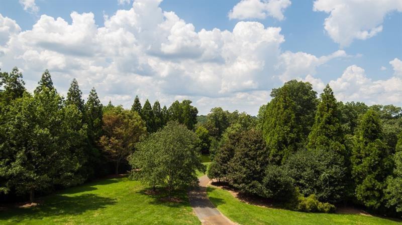 2100 West Wesley Road