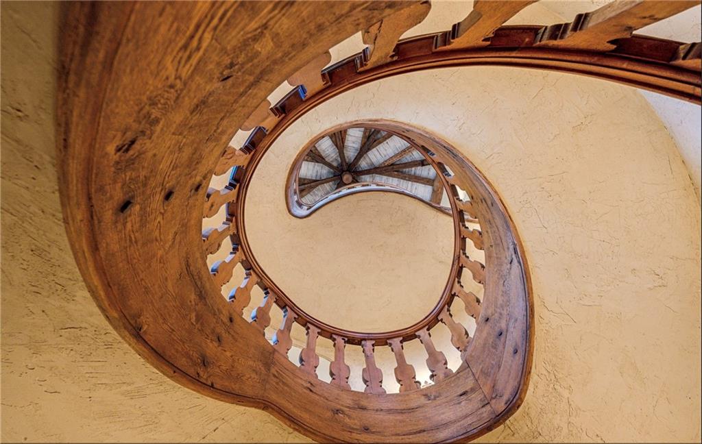 2100 West Wesley Road