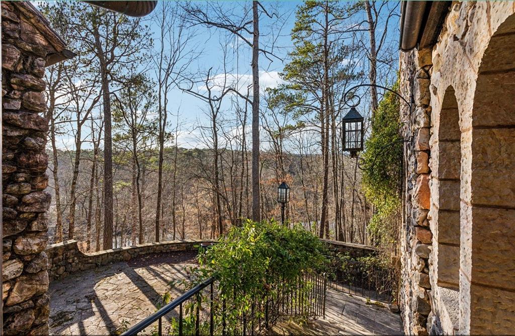 2100 West Wesley Road